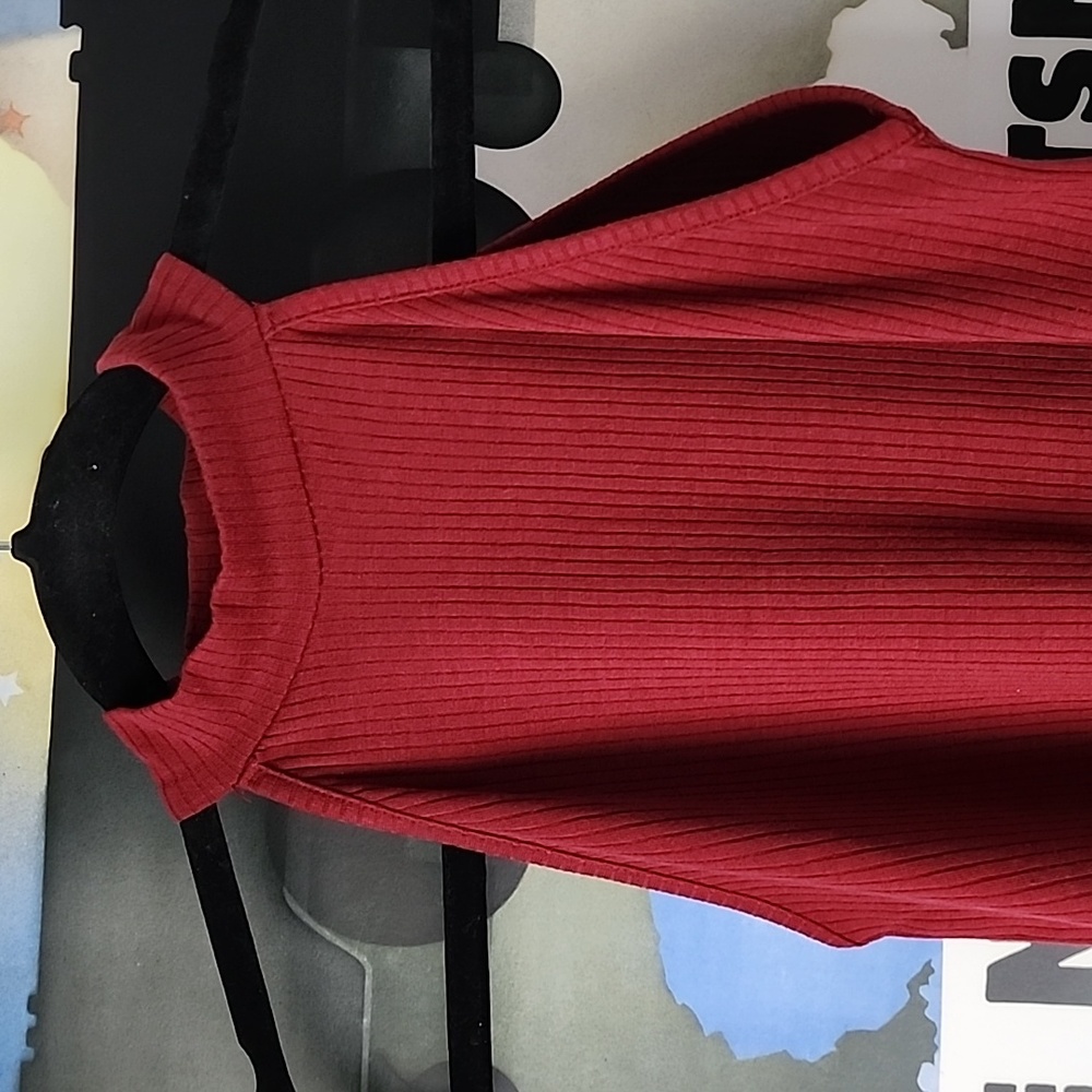 Red Sleeveless Mock Turtleneck